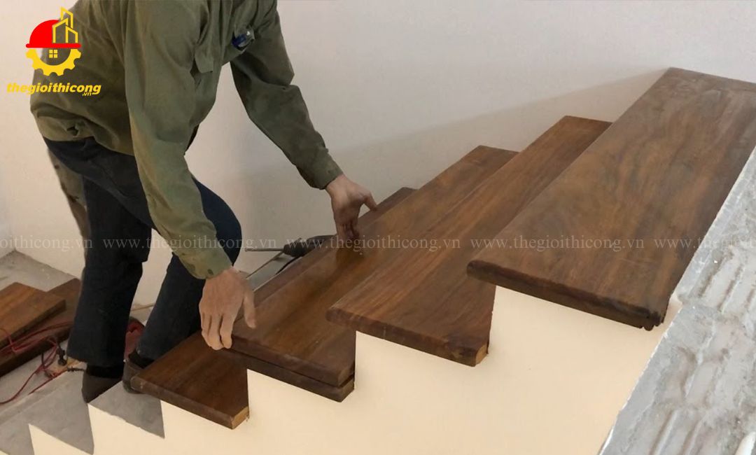 sửa chữa cầu thang gỗ tại nhà