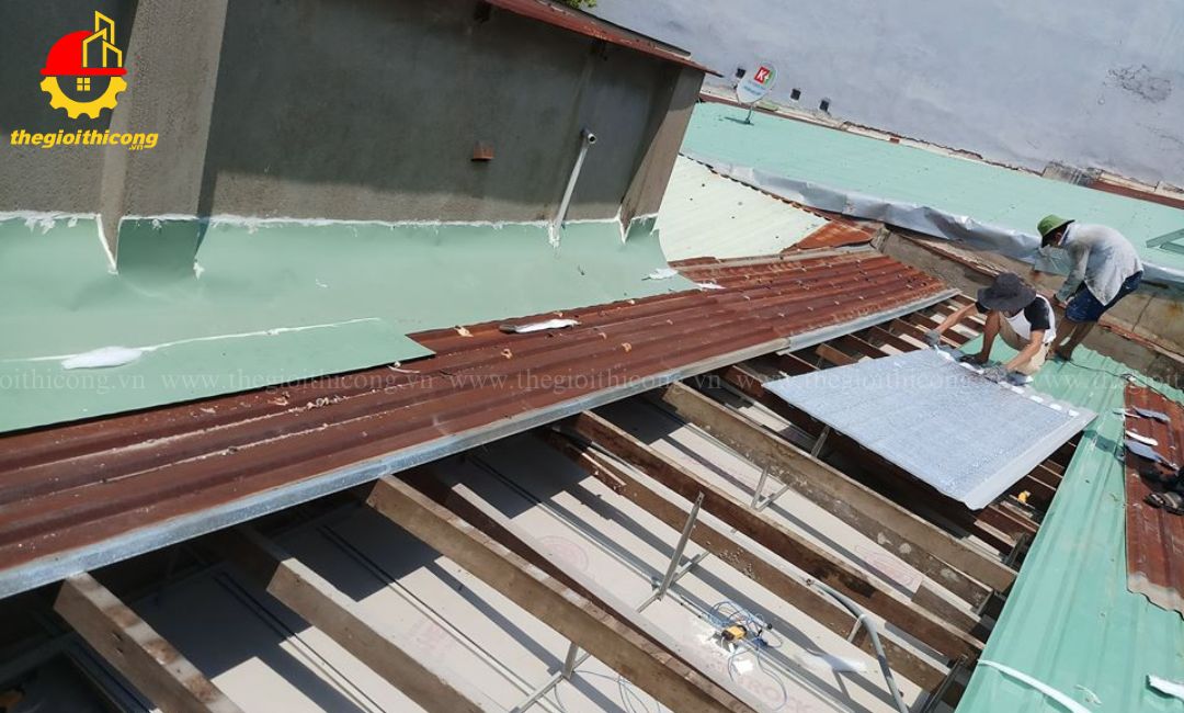 sửa chữa mái tôn