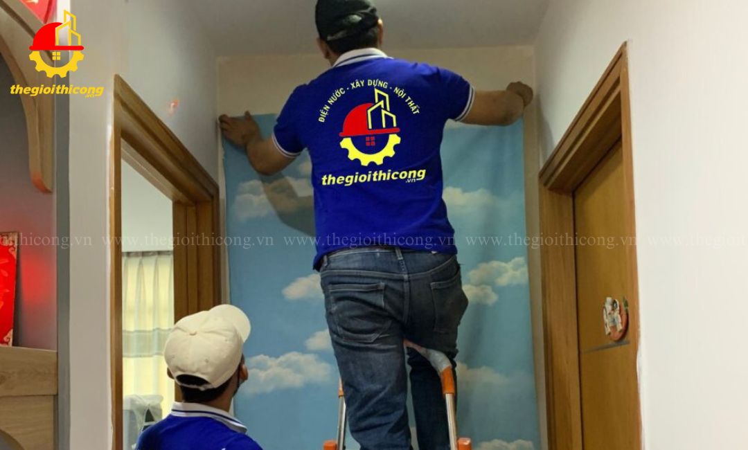 thi công giấy dán tường