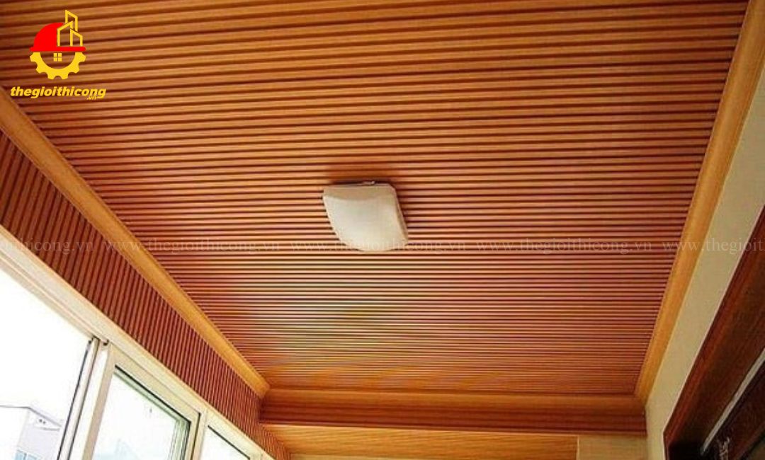 Thi công trần nhựa giả gỗ