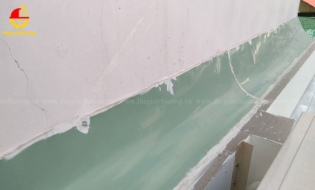 chống thấm khe tiếp giáp giữa hai nhà
