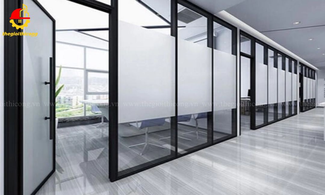 làm vách nhôm kính